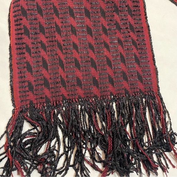 Yacan Backstrap Loom Cotton Rayon Scarf Hand Made in Guatemala - Picture 6 of 10